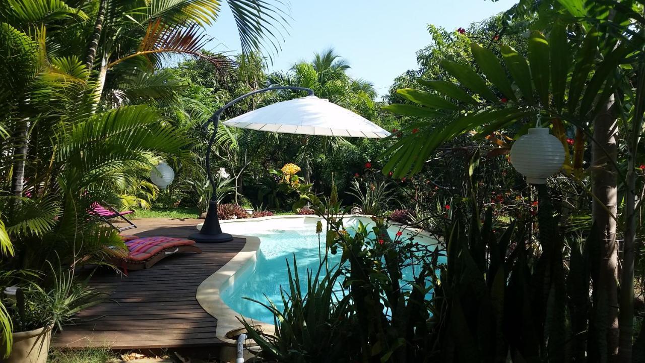 Maison Meublee Avec Piscine Pres Du Lagon La Saline Le Bains Luaran gambar