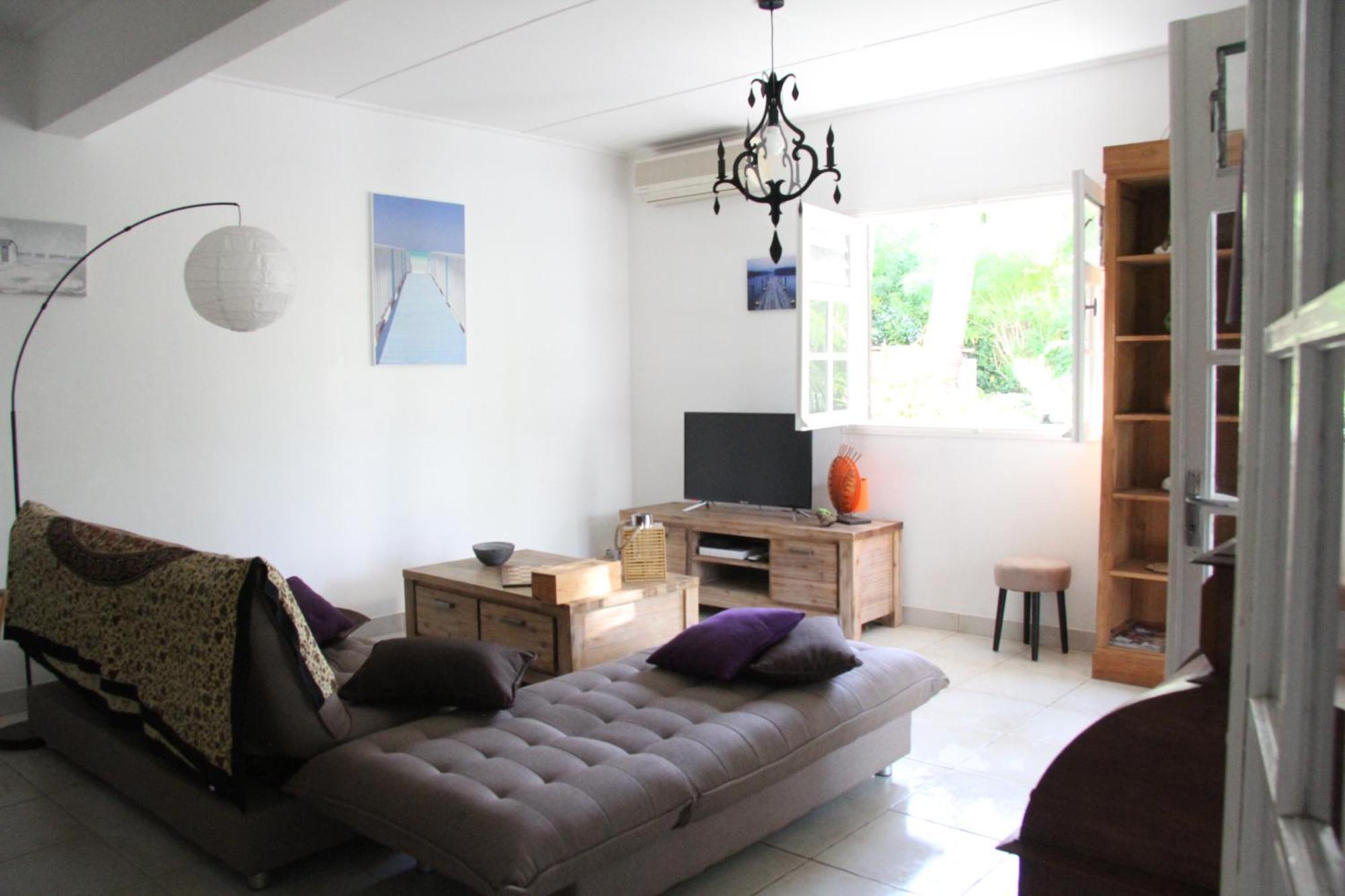 Maison Meublee Avec Piscine Pres Du Lagon La Saline Le Bains Luaran gambar